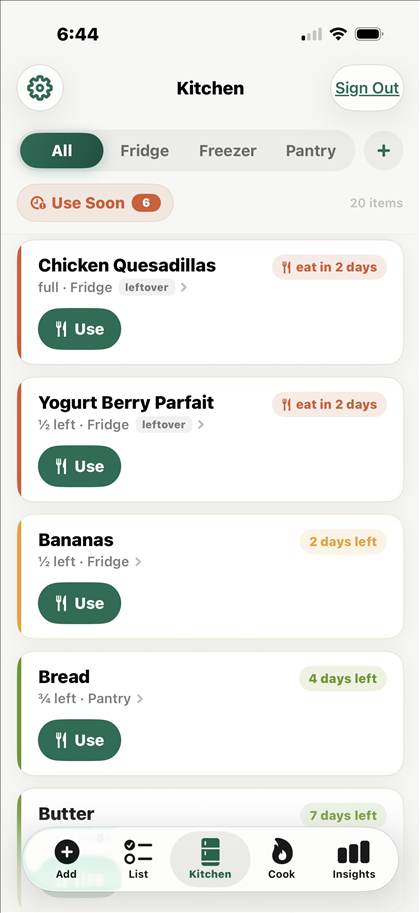 Kepta's Kitchen tab: a list of food items, each with a green, amber, or red freshness color and the days it has left